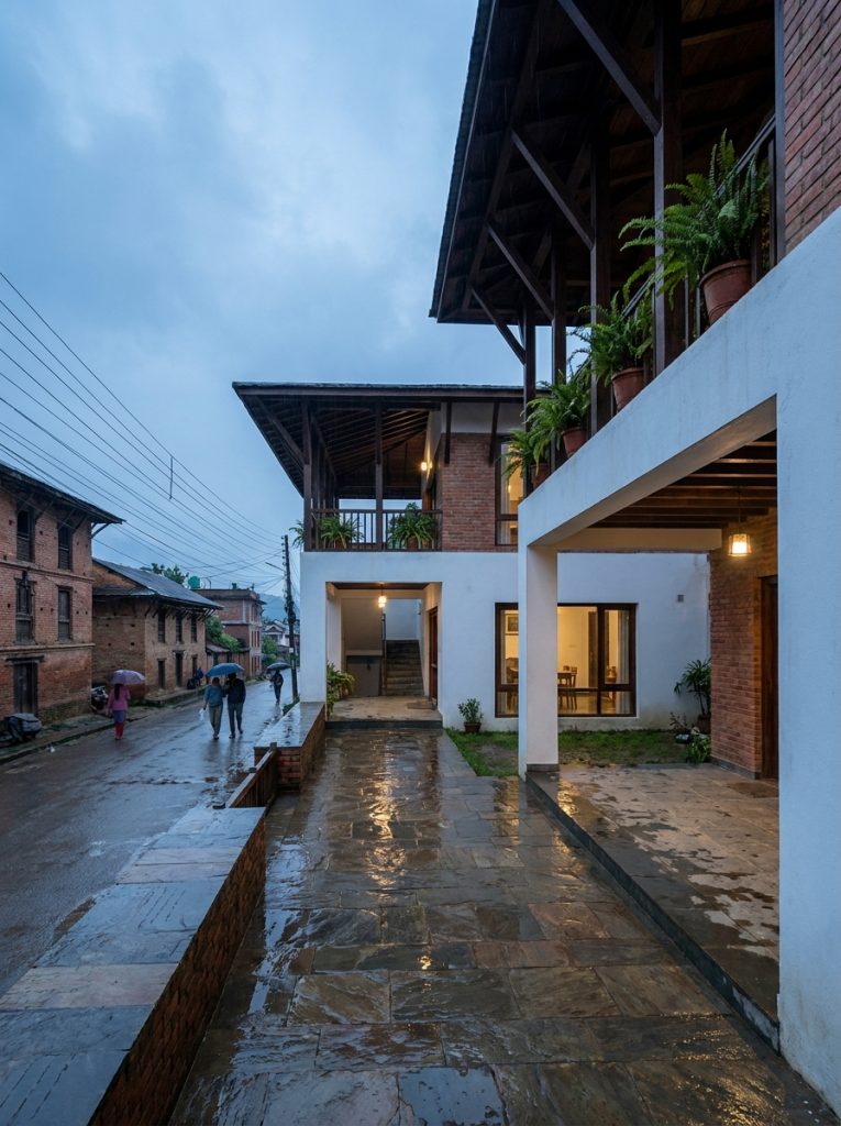 modern family residence wet path… 202606191225
